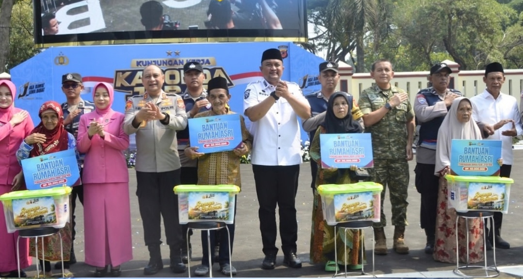 Perkuat Sinergi, Bupati Bogor Dampingi Kapolda Jabar Resmikan Sejumlah Fasilitas di Mapolres