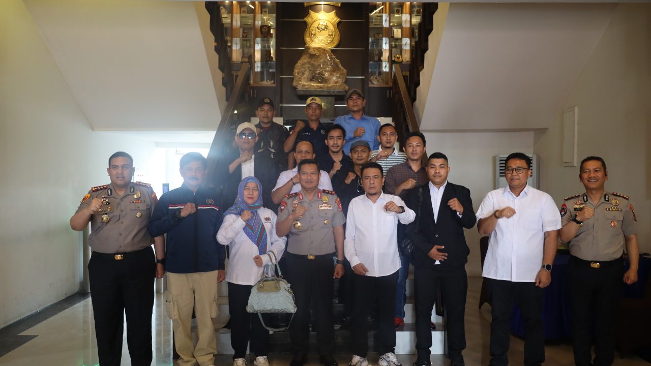 Hari Pertama Tugas, Kapolda Banten Irjen Hendra Kurniawan Terima Audiensi PWI Banten