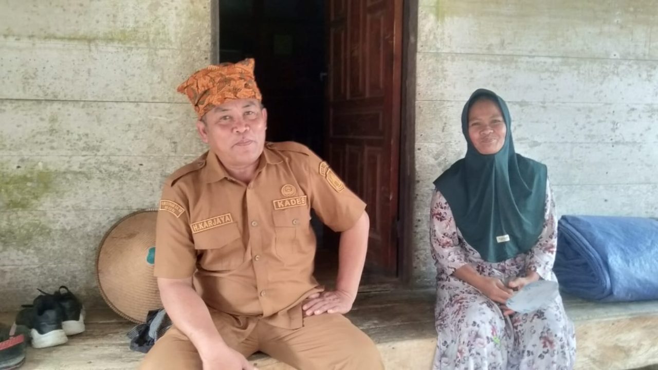 Air Mata Haru Ibu Unel di Citorek: Rumah Biliknya Dibedah Satgas TMMD ke-130 Kodim Lebak